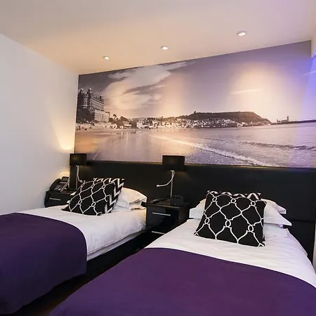 The Mayfield Seamer 스카버러