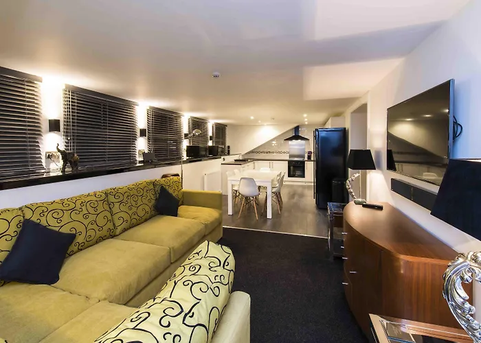 The Mayfield Seamer 3* Scarborough